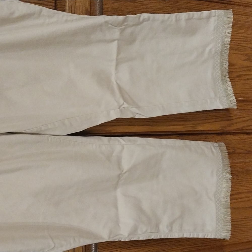 Belle By Kim Gravel NWT TripleLuxe Twill Mariner Fringe Crop Pants 28W Sandbar - Picture 7 of 13